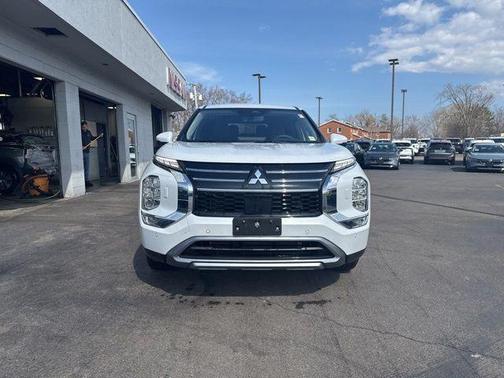 2025 Mitsubishi Outlander 