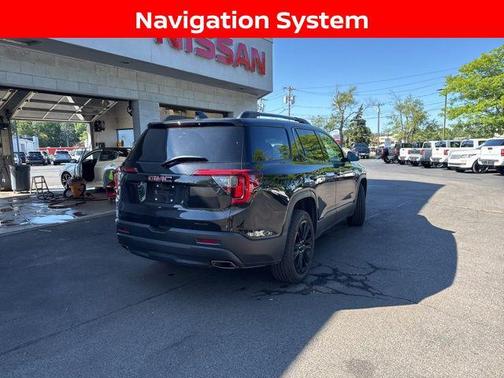 2023 GMC Acadia AWD SLT