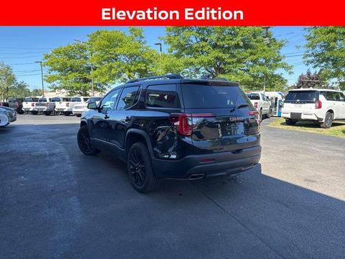 2023 GMC Acadia AWD SLT