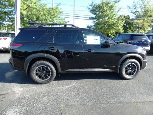 2025 Nissan Pathfinder Rock Creek 4WD
