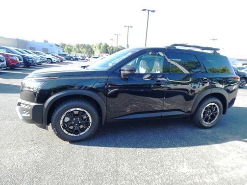 2025 Nissan Pathfinder Rock Creek 4WD