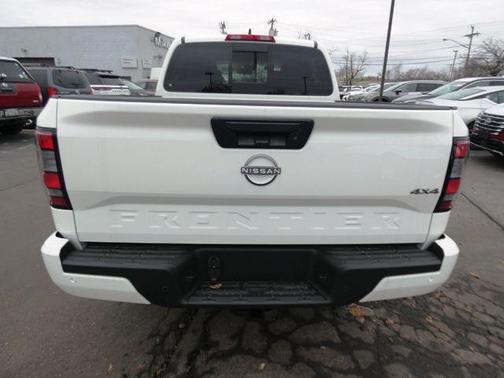 2026 Nissan Frontier SV