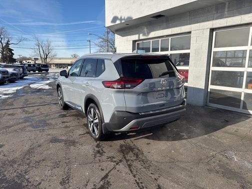 2021 Nissan Rogue SL