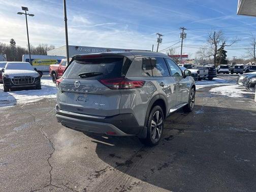 2021 Nissan Rogue SL