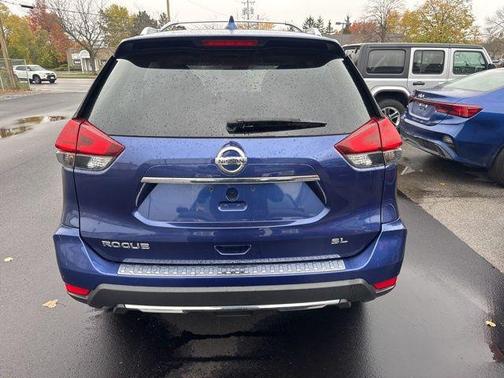 2017 Nissan Rogue SL