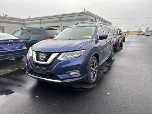 2017 Nissan Rogue SL