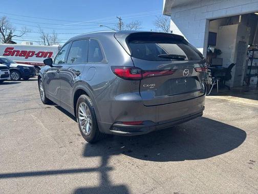 Machine Gray Metallic 2024 Mazda CX-90 3.3 Turbo Preferred Plus