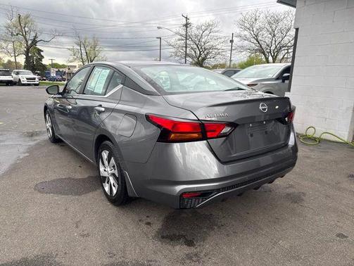 Gun Metallic 2024 Nissan Altima S FWD