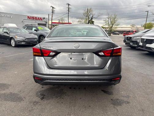 Gun Metallic 2024 Nissan Altima S FWD