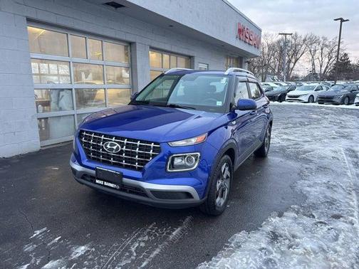 2024 Hyundai VENUE SEL