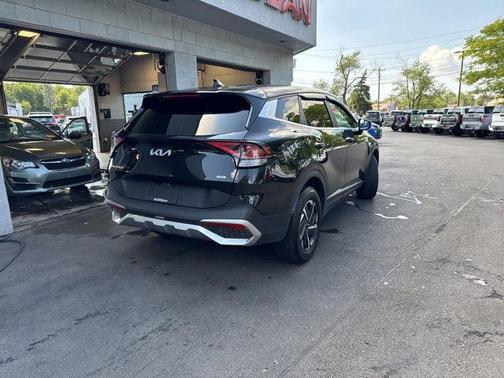 2023 Kia Sportage Hybrid LX