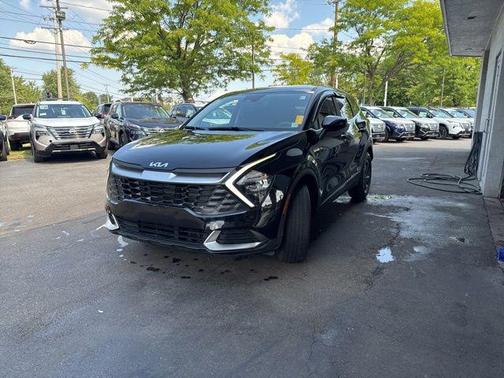 2023 Kia Sportage Hybrid LX