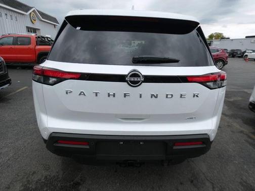 2025 Nissan Pathfinder SV 4WD