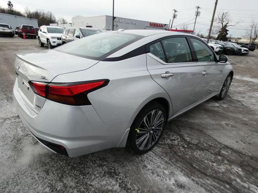 2025 Nissan Altima 2.5 SL