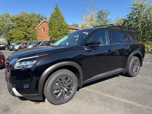 2025 Nissan Pathfinder SV 4WD