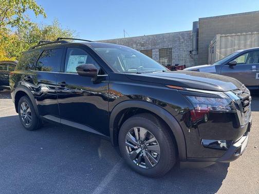 2025 Nissan Pathfinder SV 4WD