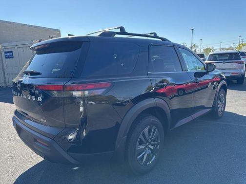 2025 Nissan Pathfinder SV 4WD