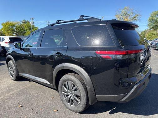 2025 Nissan Pathfinder SV 4WD