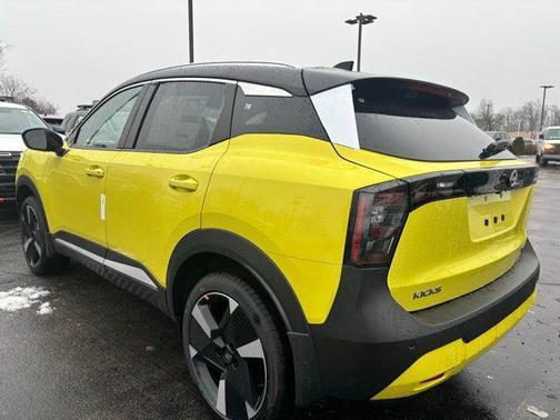 2026 Nissan Kicks SR