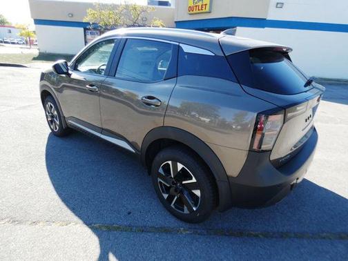 2025 Nissan Kicks SV