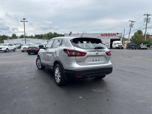 2022 Nissan Rogue Sport S