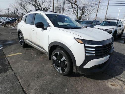 2026 Nissan Kicks SR