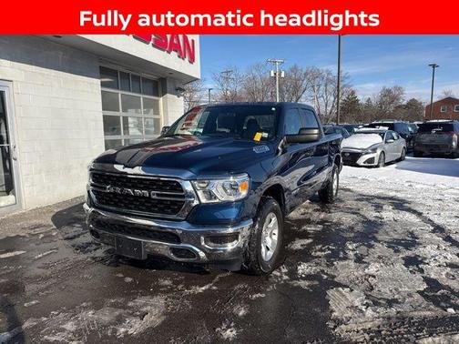 Patriot Blue Pearlcoat 2023 RAM 1500 Big Horn/Lone Star