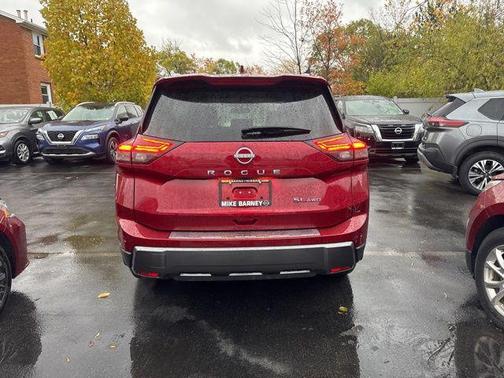 2024 Nissan Rogue SL