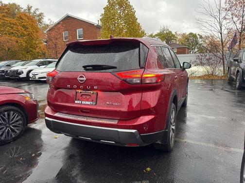 2024 Nissan Rogue SL