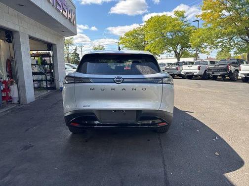 2025 Nissan Murano SV