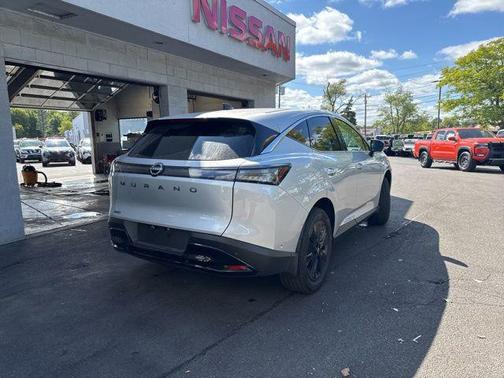 2025 Nissan Murano SV