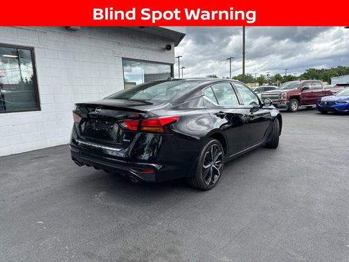 2023 Nissan Altima SR Intelligent AWD