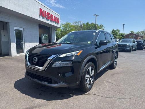 Super Black 2023 Nissan Rogue SL