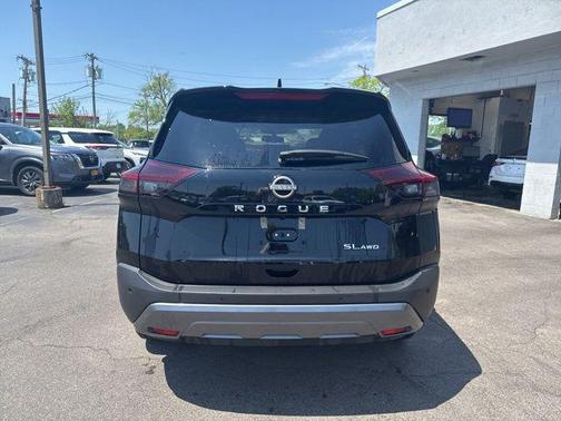 Super Black 2023 Nissan Rogue SL