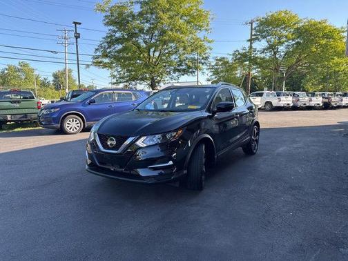2022 Nissan Rogue Sport SL