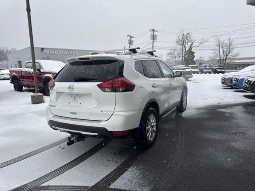 2020 Nissan Rogue SV