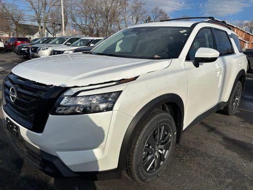 2025 Nissan Pathfinder SV 4WD