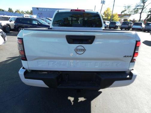 2025 Nissan Frontier SV