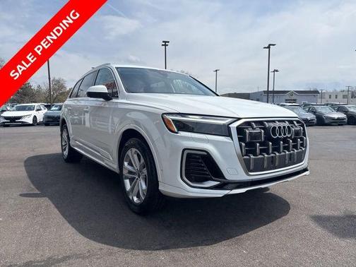 White 2025 Audi Q7 55 Premium Plus