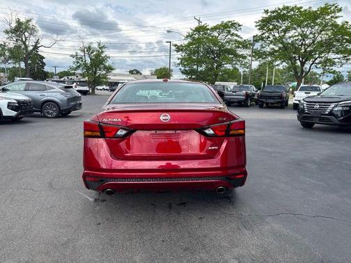 Scarlet Ember Tintcoat 2019 Nissan Altima 2.5 SV