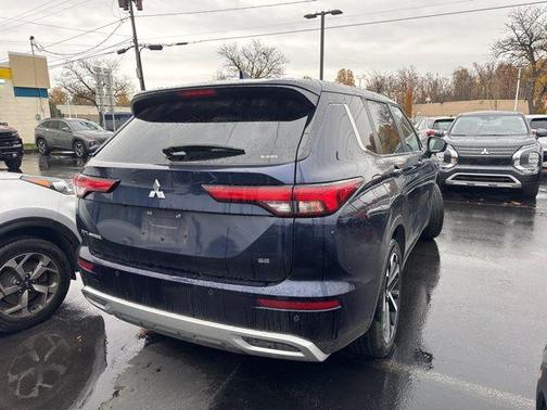 2024 Mitsubishi Outlander 