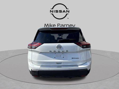 Everest White Pearl 2024 Nissan Rogue SV