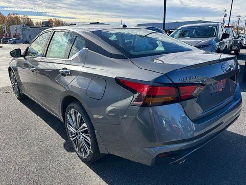 2025 Nissan Altima 2.5 SL