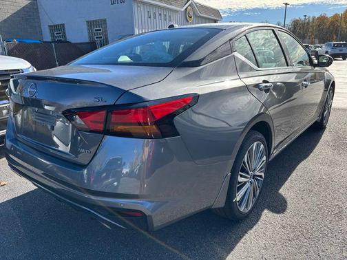 2025 Nissan Altima 2.5 SL