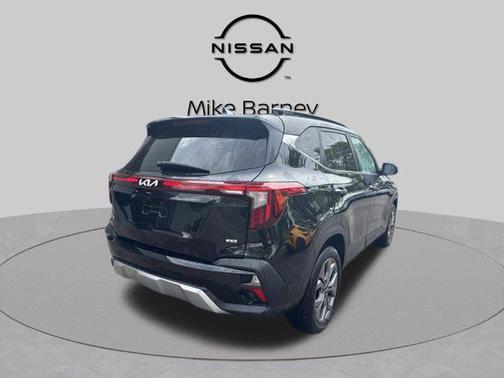 Fusion Black 2024 Kia Seltos S