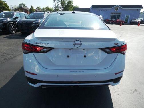 2025 Nissan Sentra SR