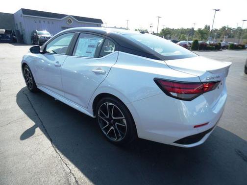 2025 Nissan Sentra SR