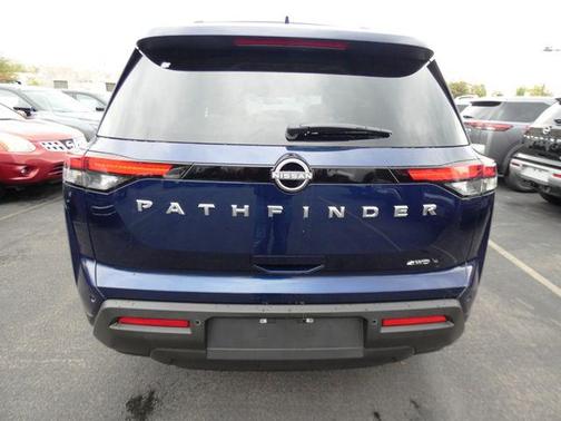2025 Nissan Pathfinder SV 4WD