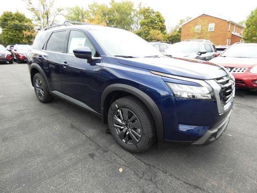 2025 Nissan Pathfinder SV 4WD