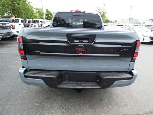 2025 Nissan Frontier PRO-4X